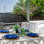 New Panorama - Stunning 5 Bedroom With Pool *