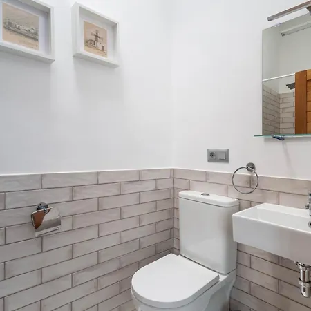 New Panorama - Stunning 5 Bedroom With Pool * La Asomada (Lanzarote)