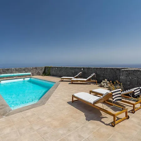 New Panorama - Stunning 5 Bedroom With Pool Villa *