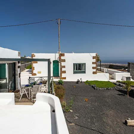 New Panorama - Stunning 5 Bedroom With Pool