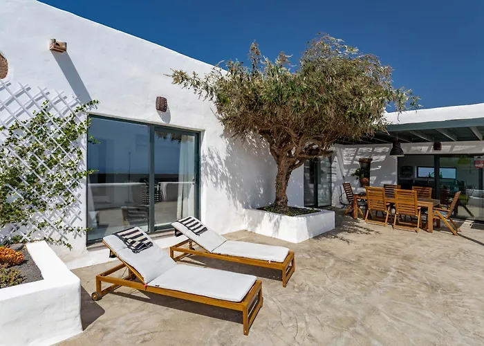 New Panorama - Stunning 5 Bedroom With Pool וילה La Asomada (Lanzarote)