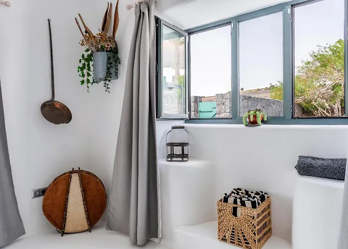 New Panorama - Stunning 5 Bedroom With Pool וילה *