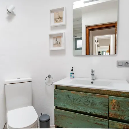 New Panorama - Stunning 5 Bedroom With Pool La Asomada (Lanzarote)