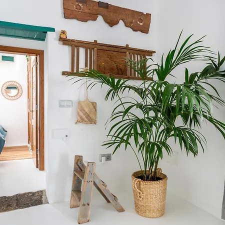 New Panorama - Stunning 5 Bedroom With Pool *