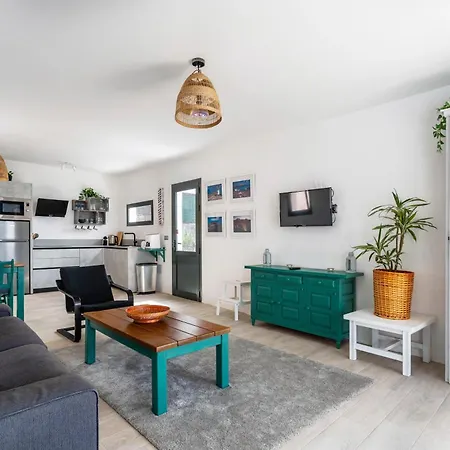 New Panorama - Stunning 5 Bedroom With Pool Βίλα *